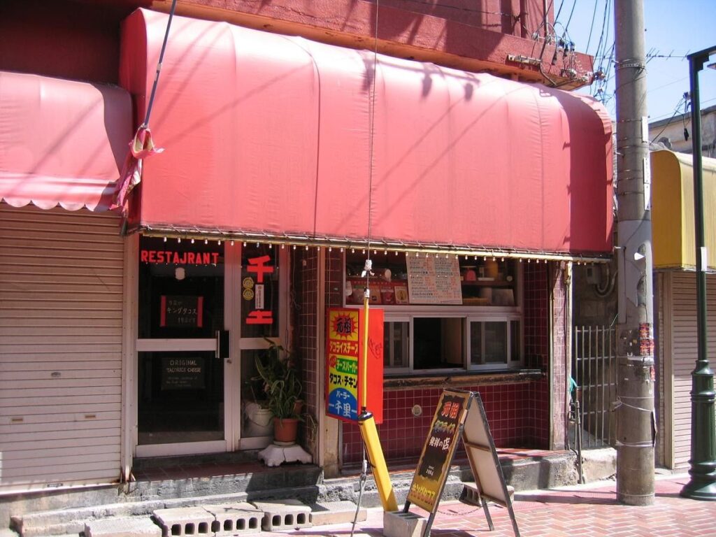 「パーラー千里」は2015年に惜しまれつつ閉店 写真提供:キングタコス

