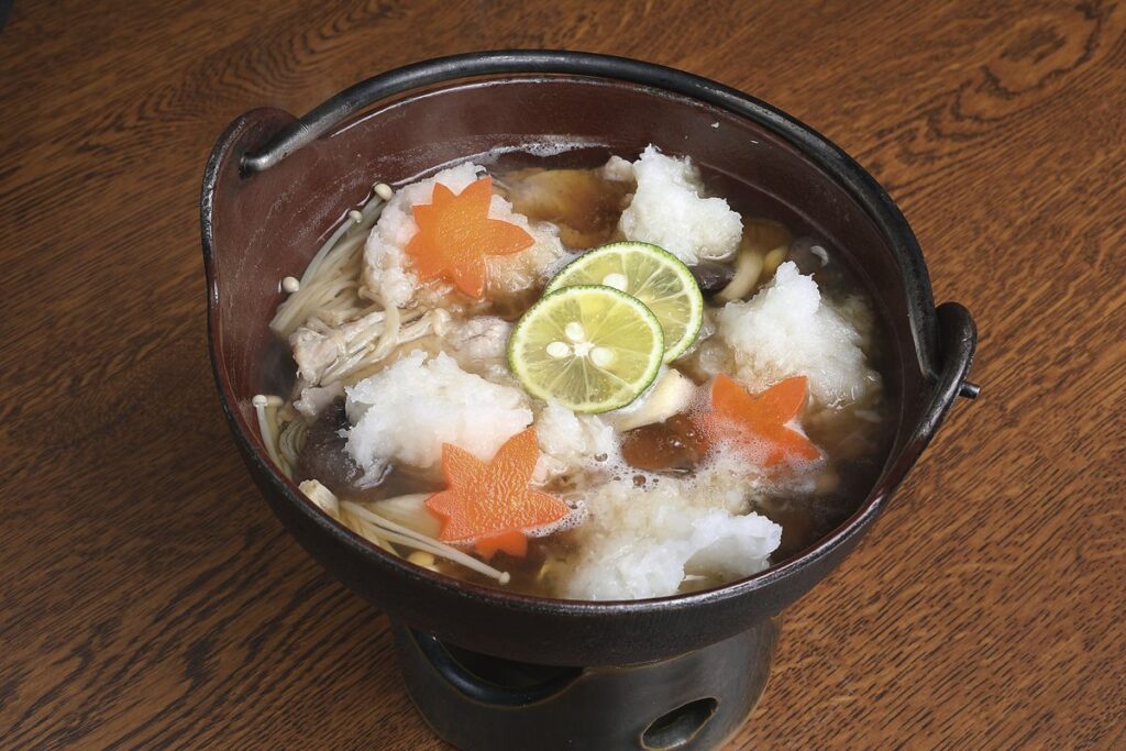 「桃豚のみぞれかやき」1000円（1人前）