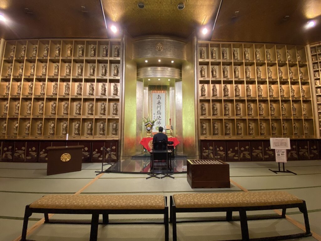 御本堂にあたる場所