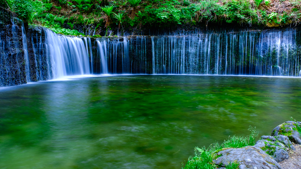 白糸の滝(しらいとのたき )