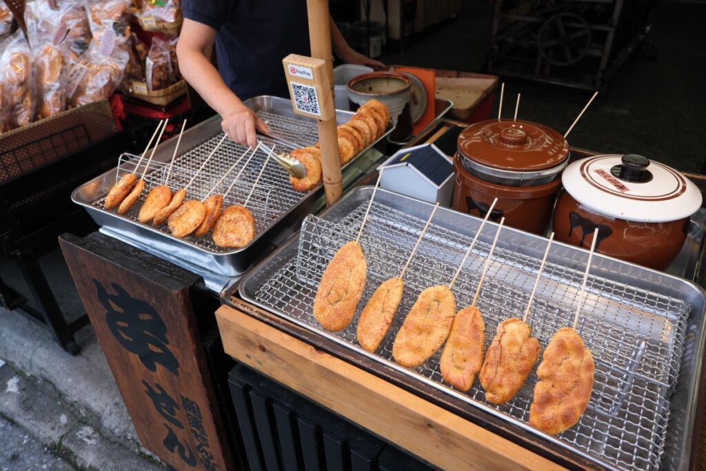 「串せん みたらし」1本150円 「串せん しょうゆ」1本100円