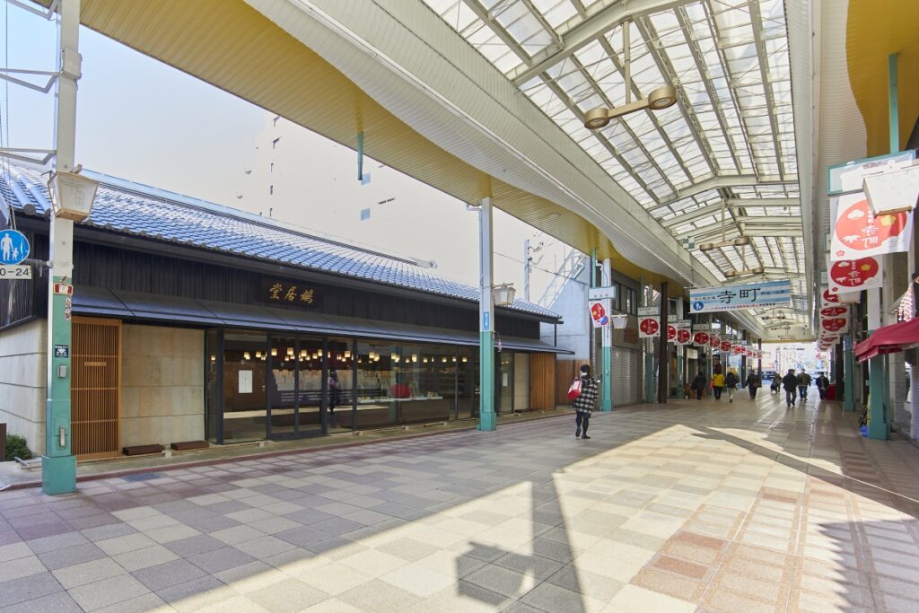 店舗外観1