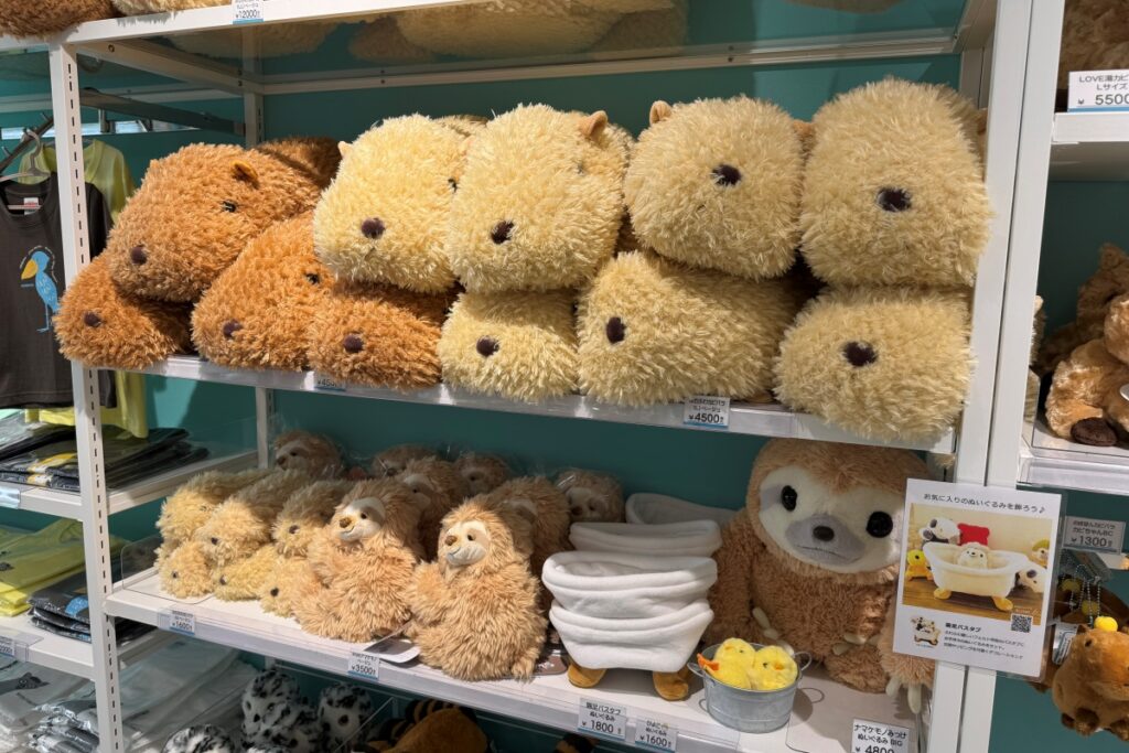 カピバラぬいぐるみ