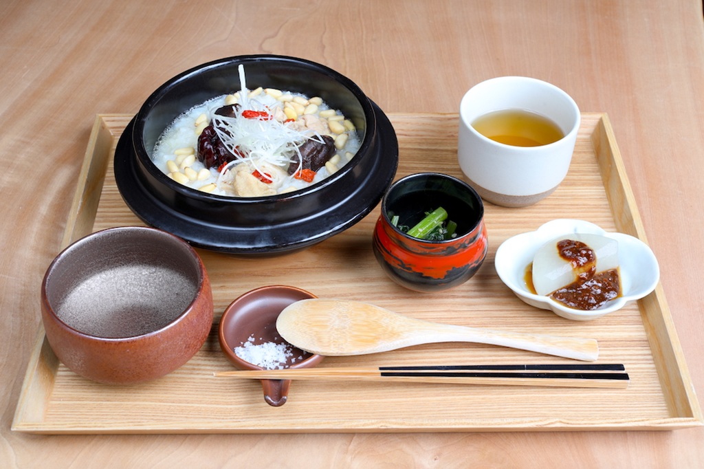 薬膳サムゲタン粥