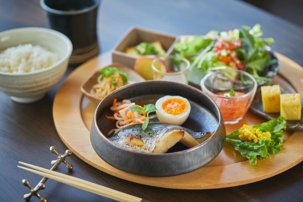 プレートランチ（斜めから）
