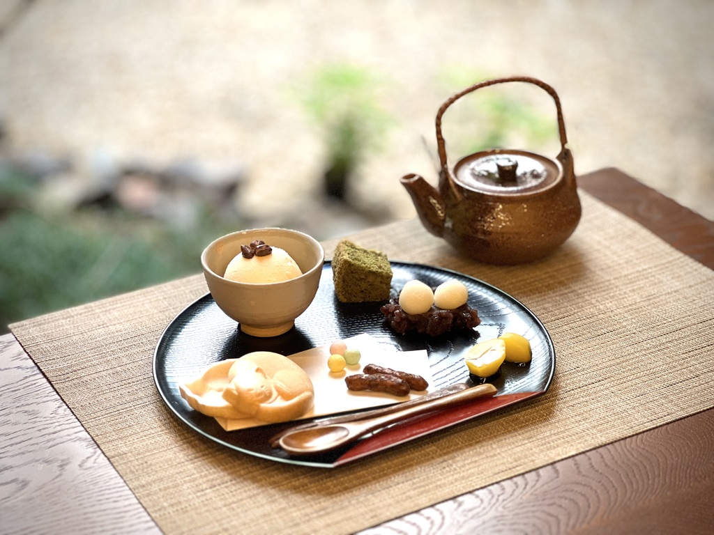 茶と庭のセット