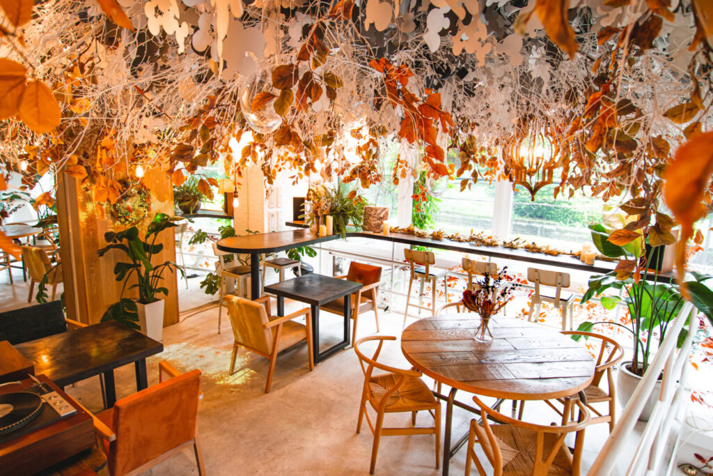 Tree by Naked Yoyogiの店内の様子