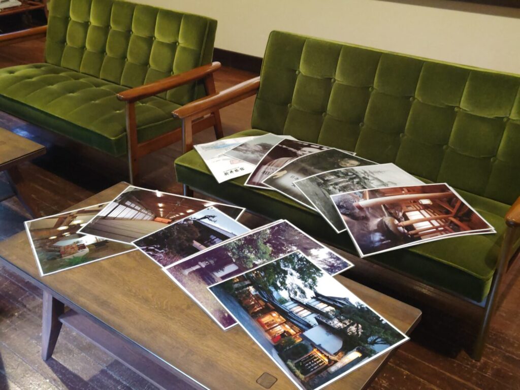 新井旅館の歴史に加え、ゆかりのある文人墨客のエピソードも