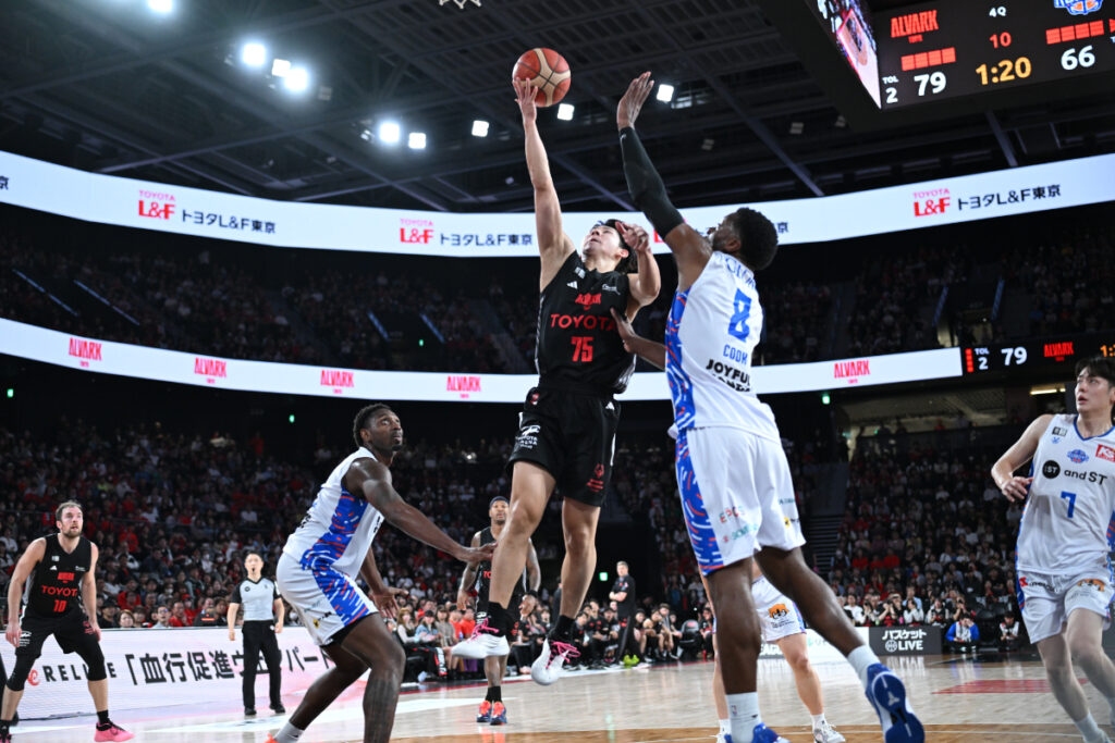 試合ジャンプボール