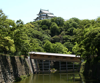和歌山城と御橋廊下